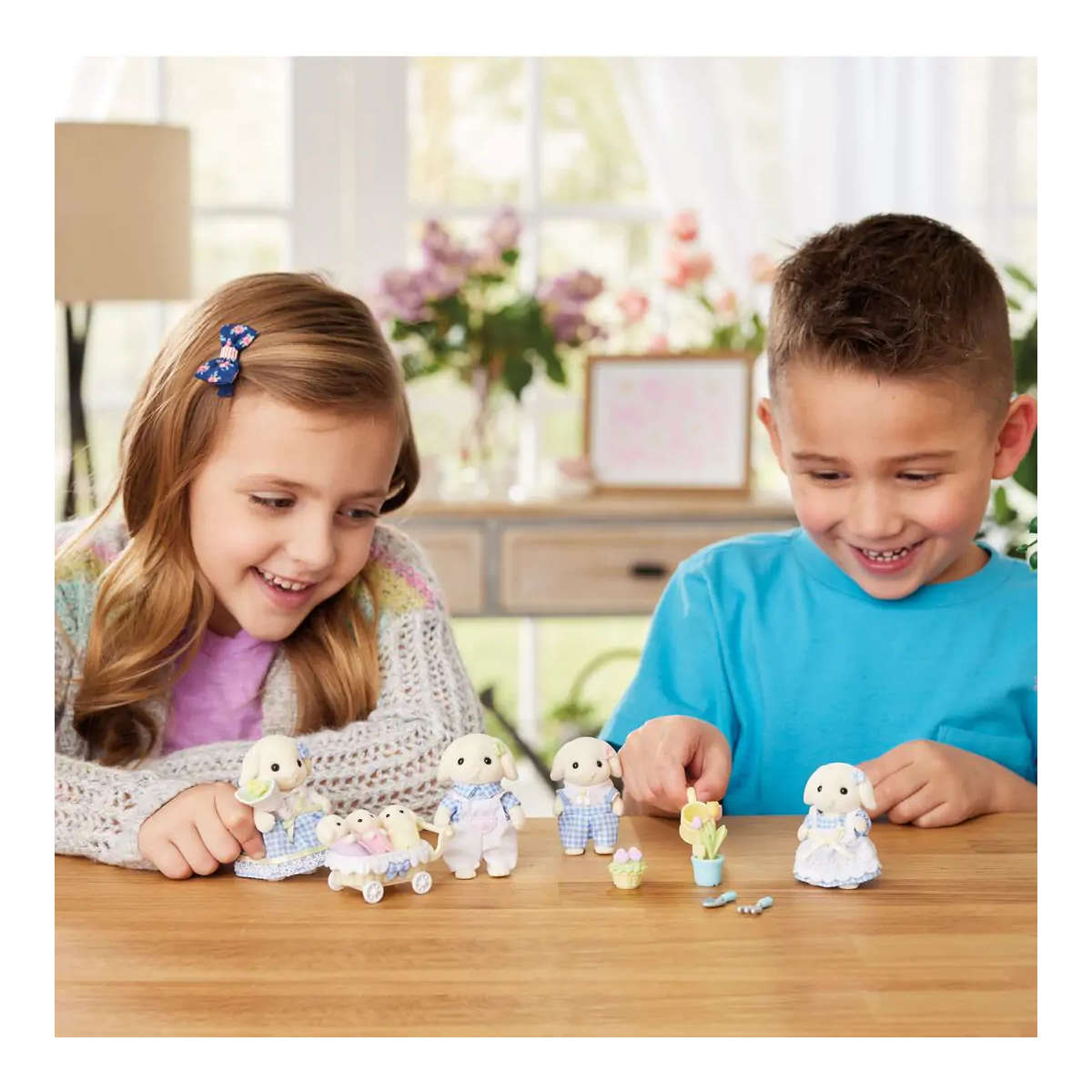 Calico Critters Blossom Gardening Set
