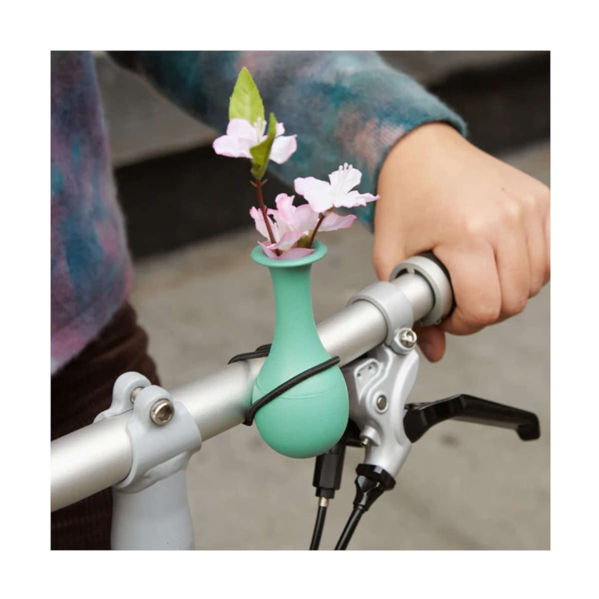 Kikkerland Bike Vase