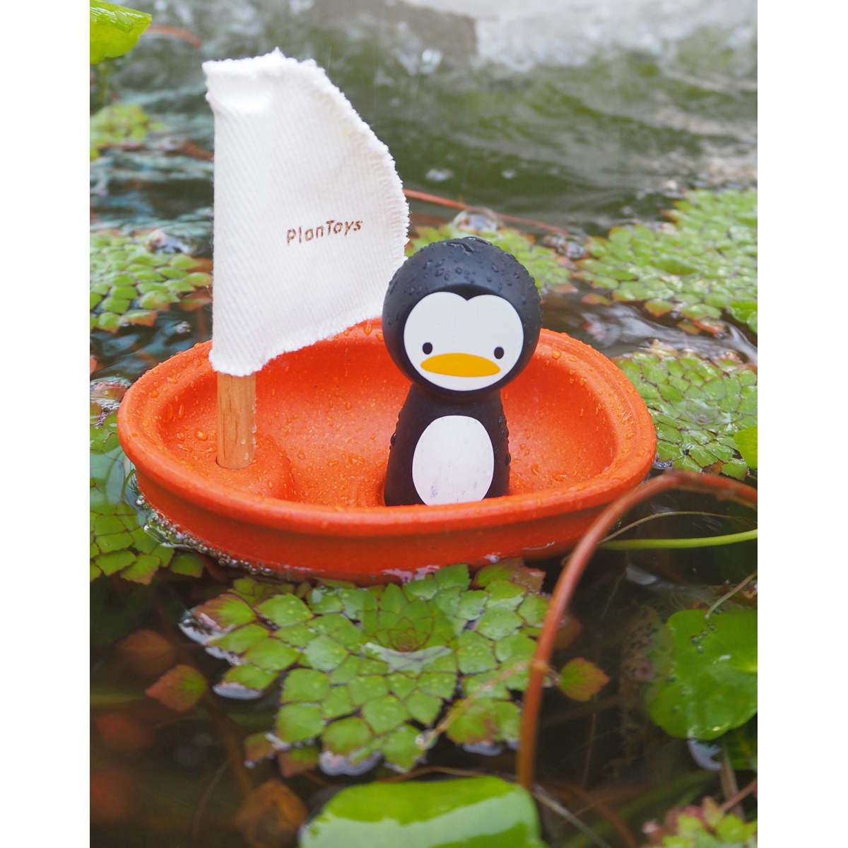 PlanToys Sailing Boat - Penguin