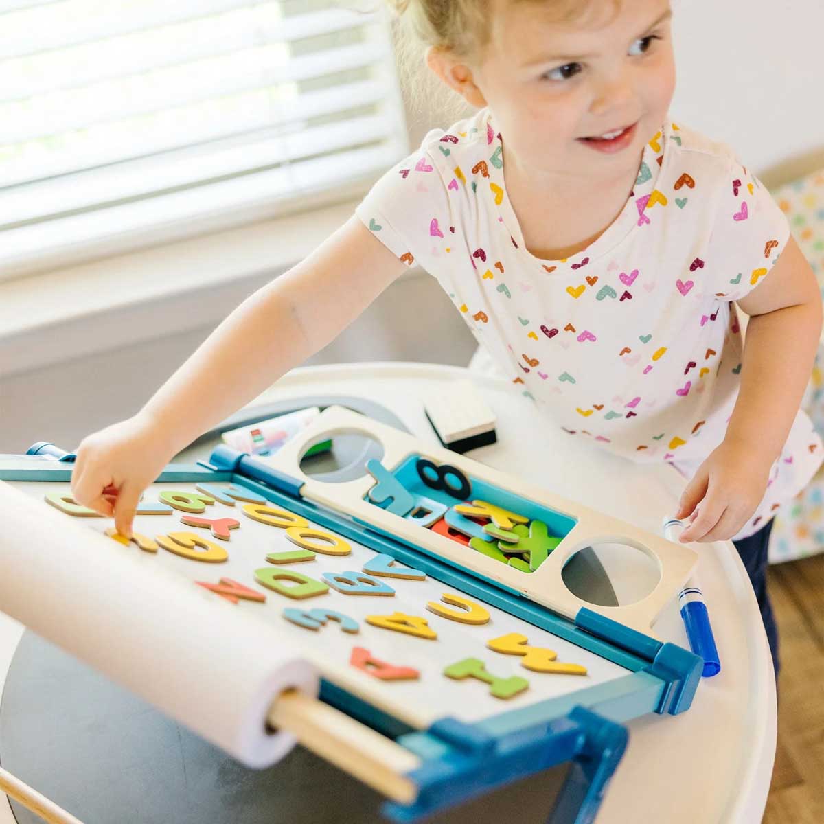 Magnetic Tabletop Easel