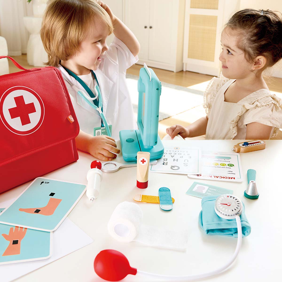 Little Doctor's Medical Set hape