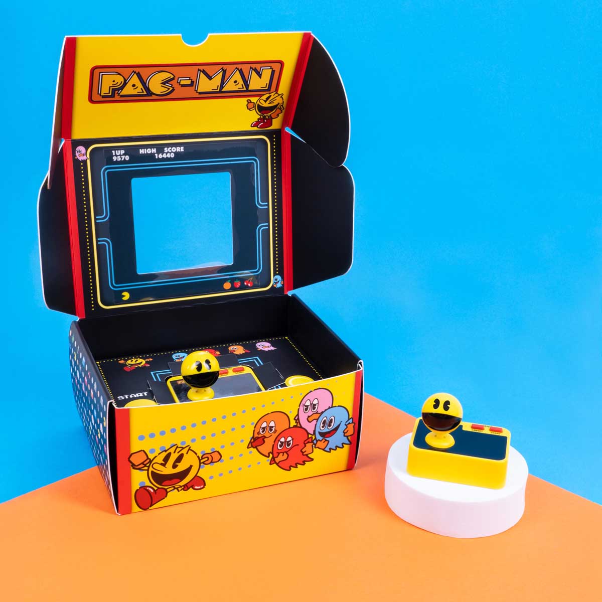 Fizz Creations PAC-MAN Plug and Play! TV Game