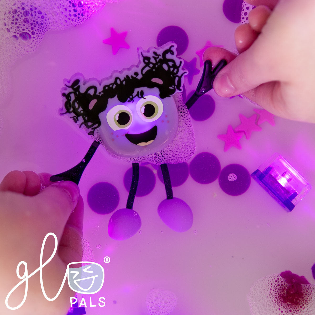 Glo Pals Lumi Character + 2 Purple Cubes