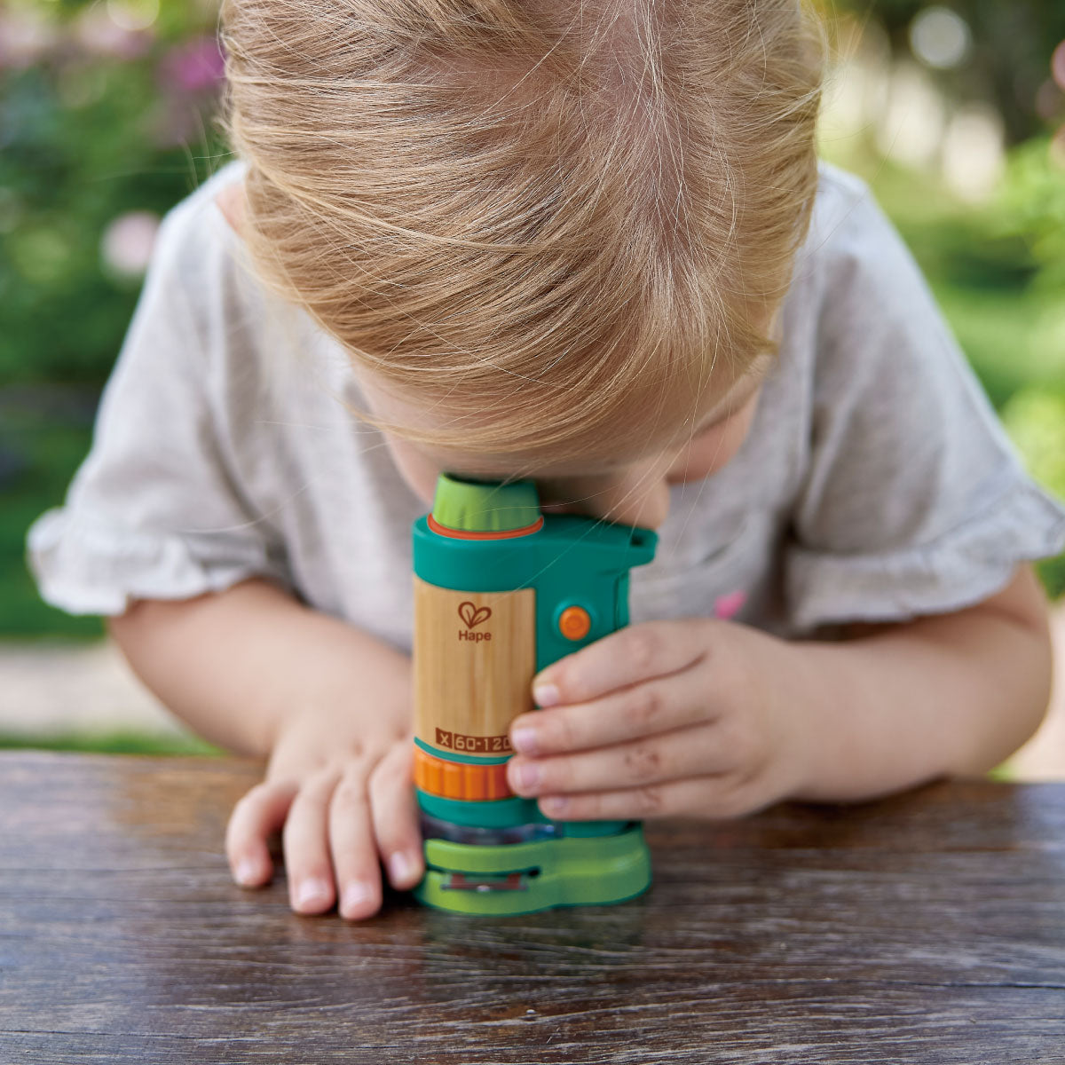 Hape Nature Fun Field Microscope