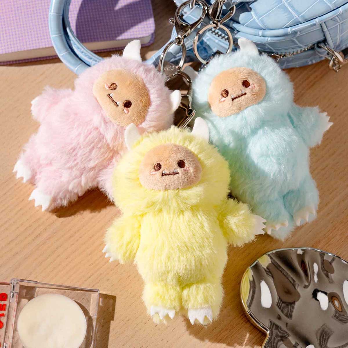 Hank Yeti Goes Pastel - Blind Box Bag Charm