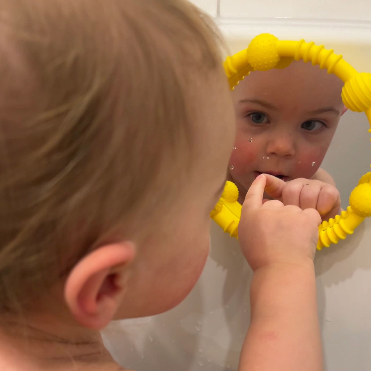 Lookee Bath Mirror from Mobi