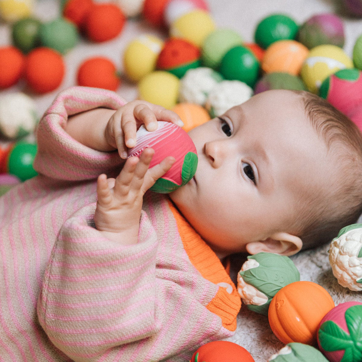 Oli and Carol Veggie Salad Baby Sensory Ball Set