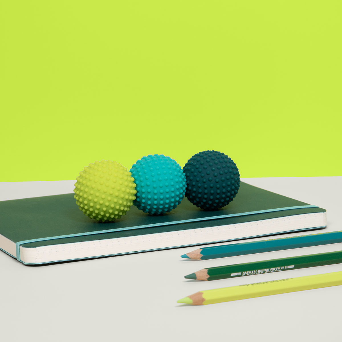 Speks Odds Silicone Magnet Fidget 3 Pack in Green Dots