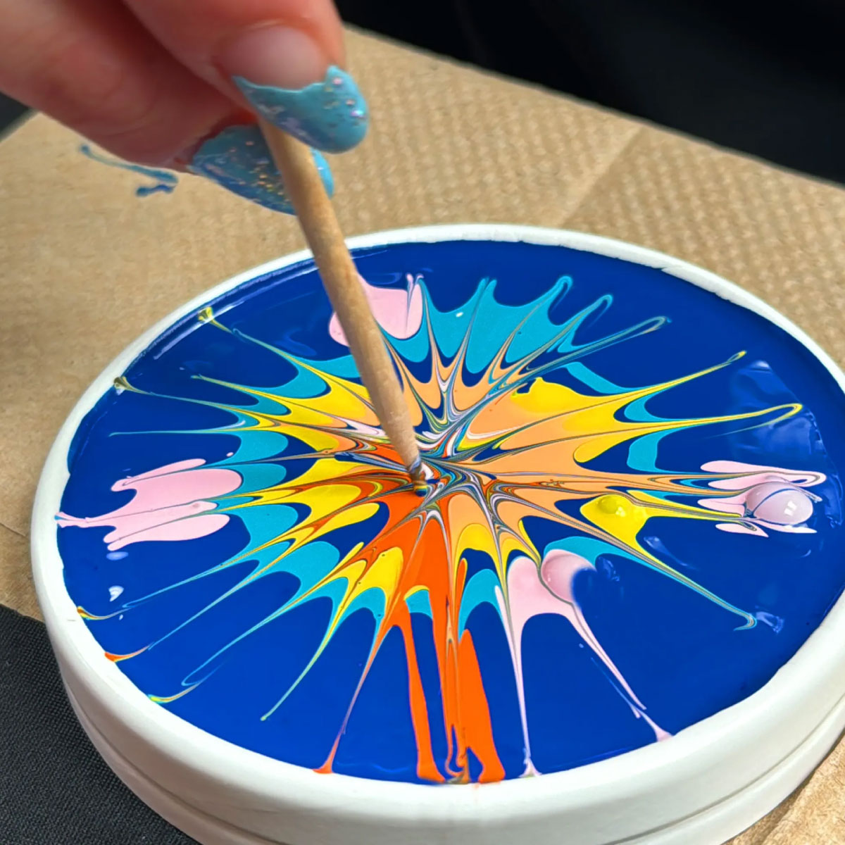 Tree Town Toys Art Cafe Latte-Inspired Painting Set