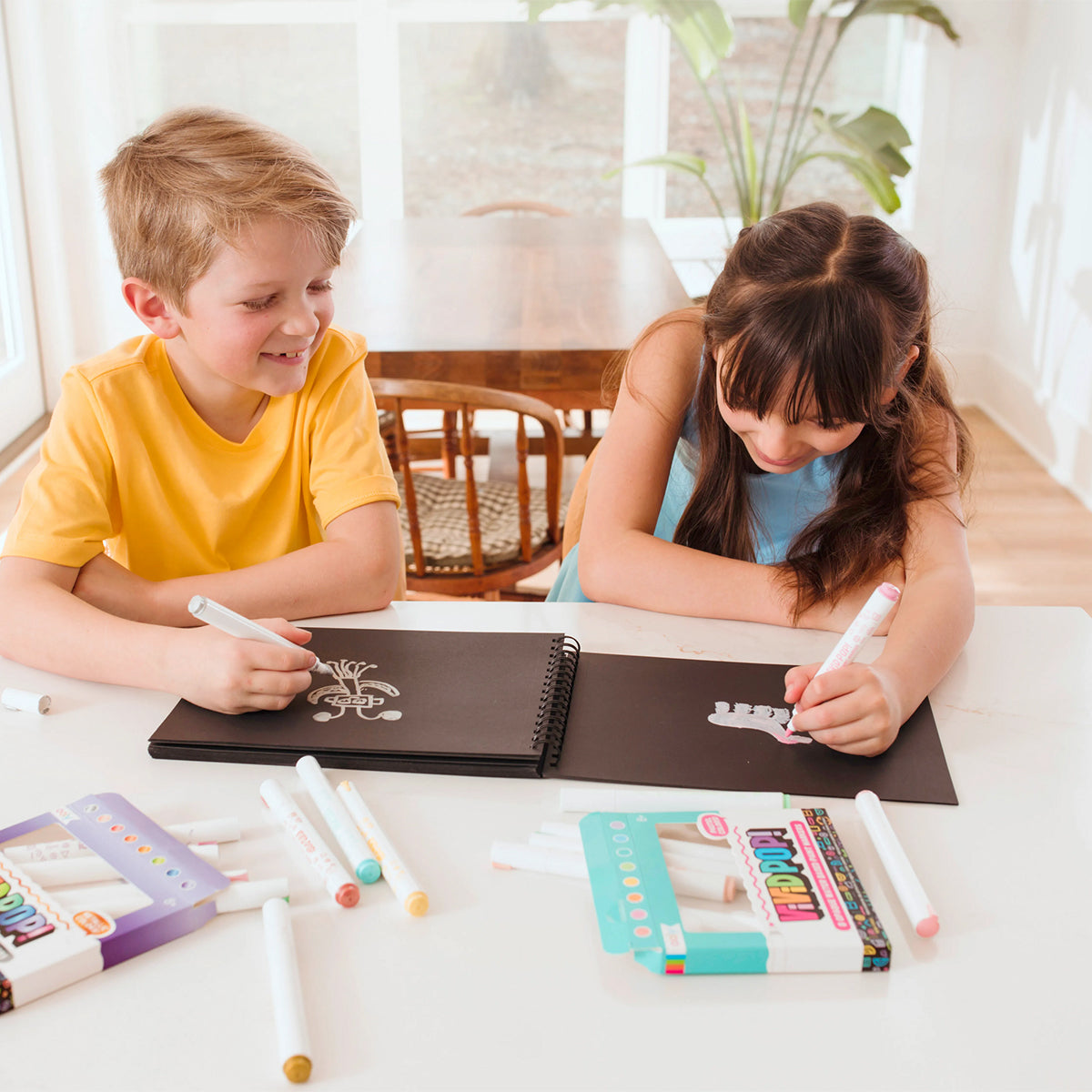 Vivid Pop! 8 Water Based Paint Markers - Pastel - by Ooly.