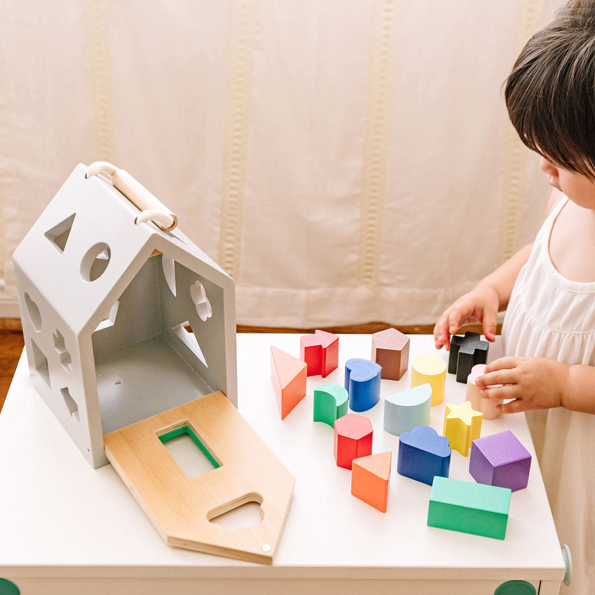 Wonder & Wise Hip Shape Wood Sorter