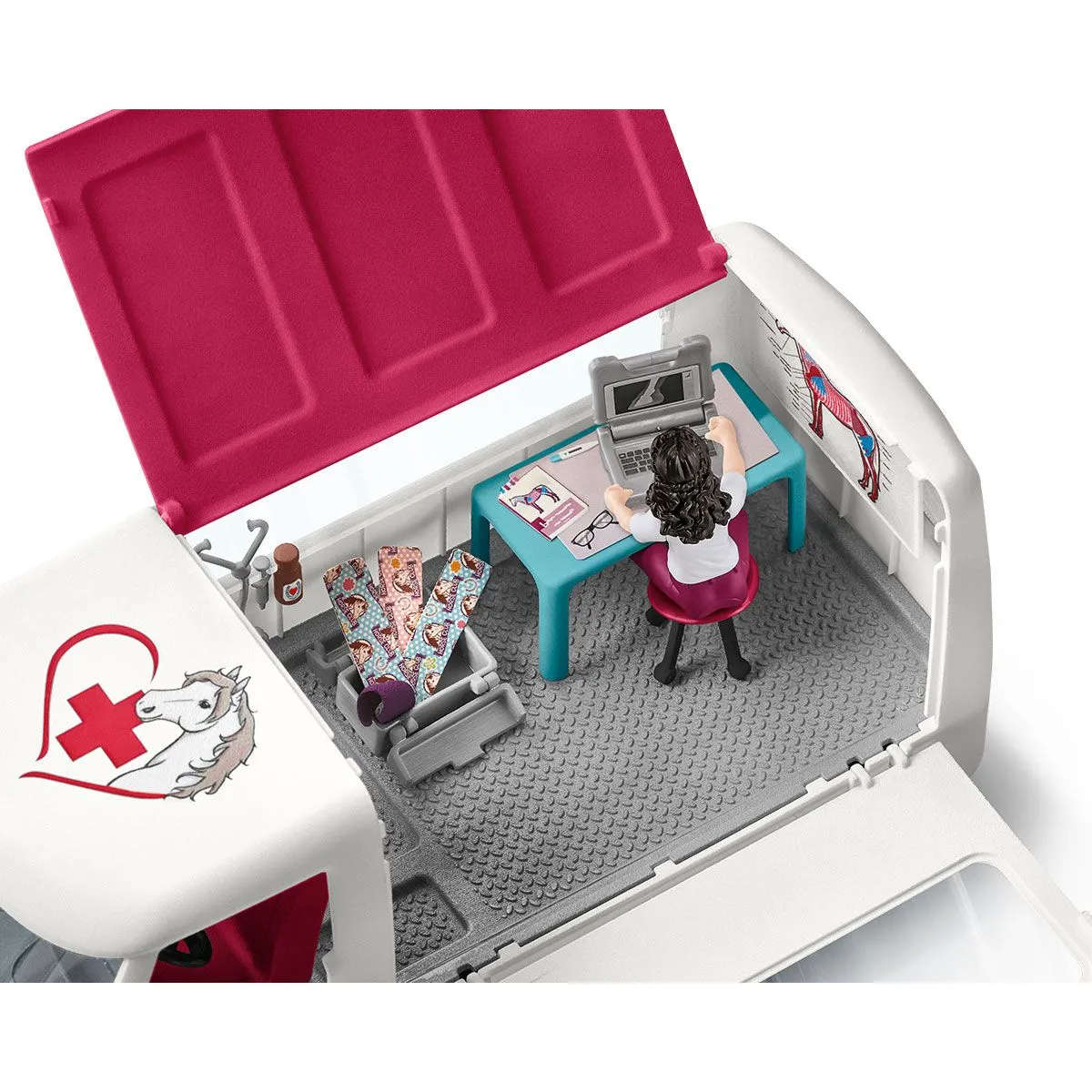 Schleich Mobile Vet with Hanoverian Foal