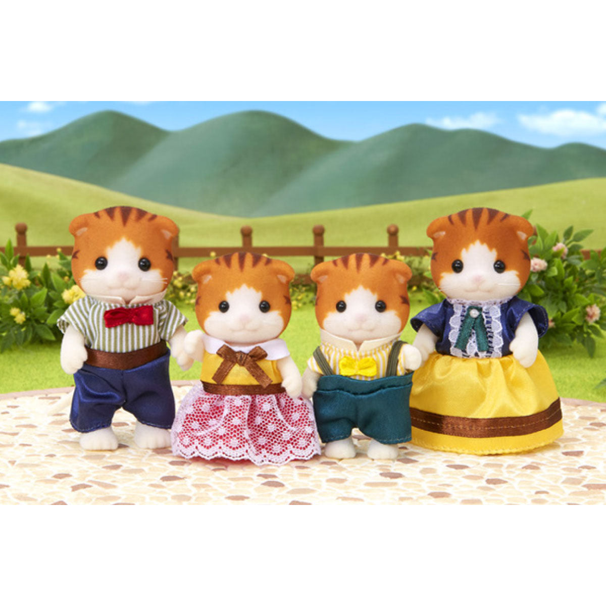 Calico Critters Maple Cat Family