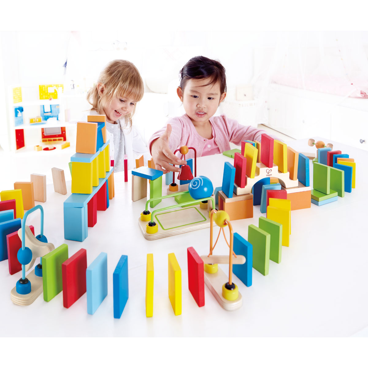 Hape Dynamo Dominoes Run