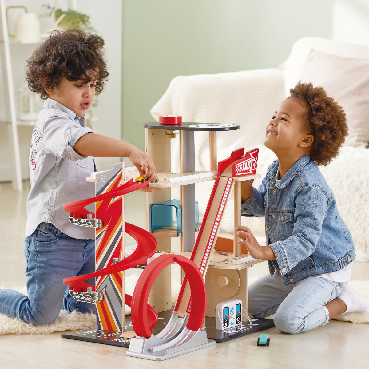 Hape Gearhead Stunt Garage with Cars