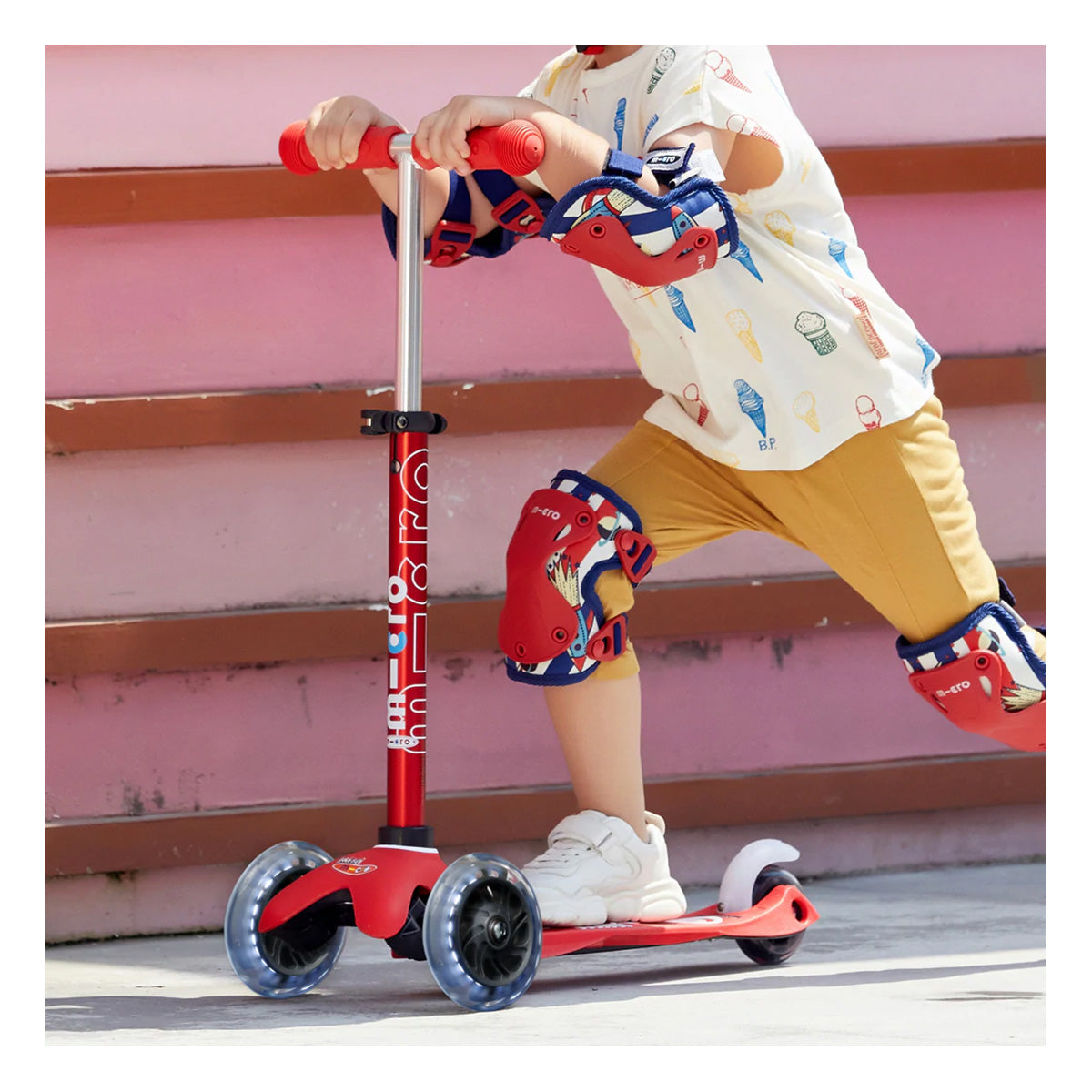 Mini Deluxe Scooter LED Wheels - Red