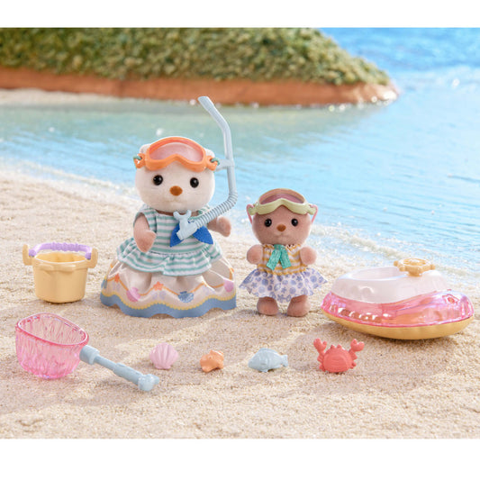 Calico Critters Sea Otter Sisters Splashy Snorkel Set