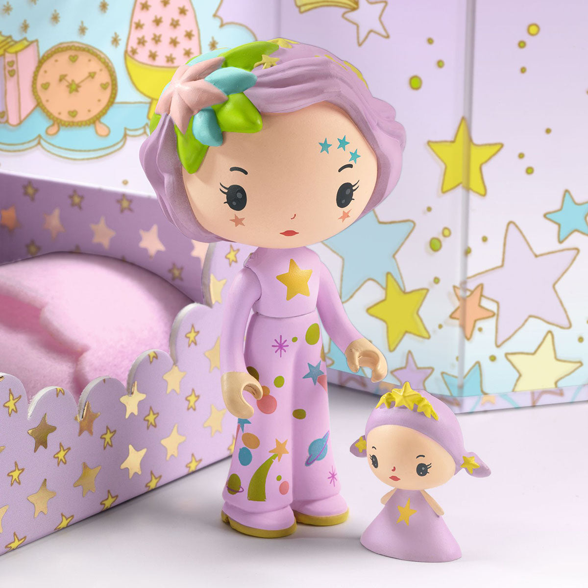 Djeco Tinyly Violet and Star’s Tinyroom Playset