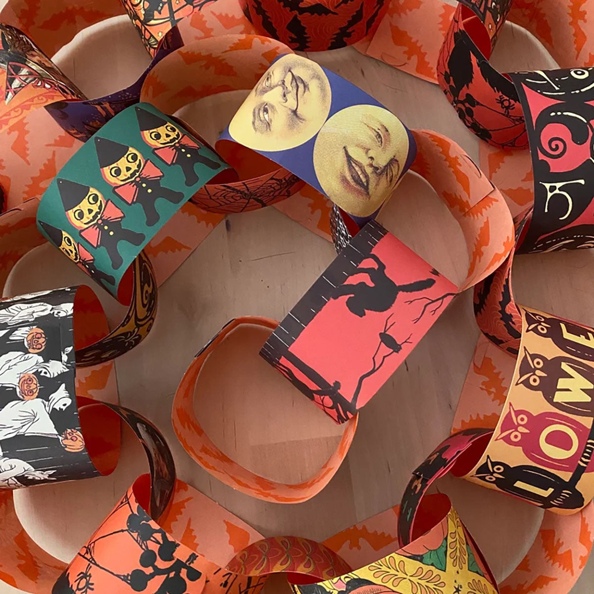 eeBoo Halloween Paper Chain