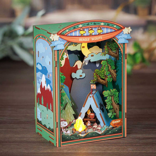 Peanuts Snoopy's Beagle Scouts DIY Book Nook Kit
