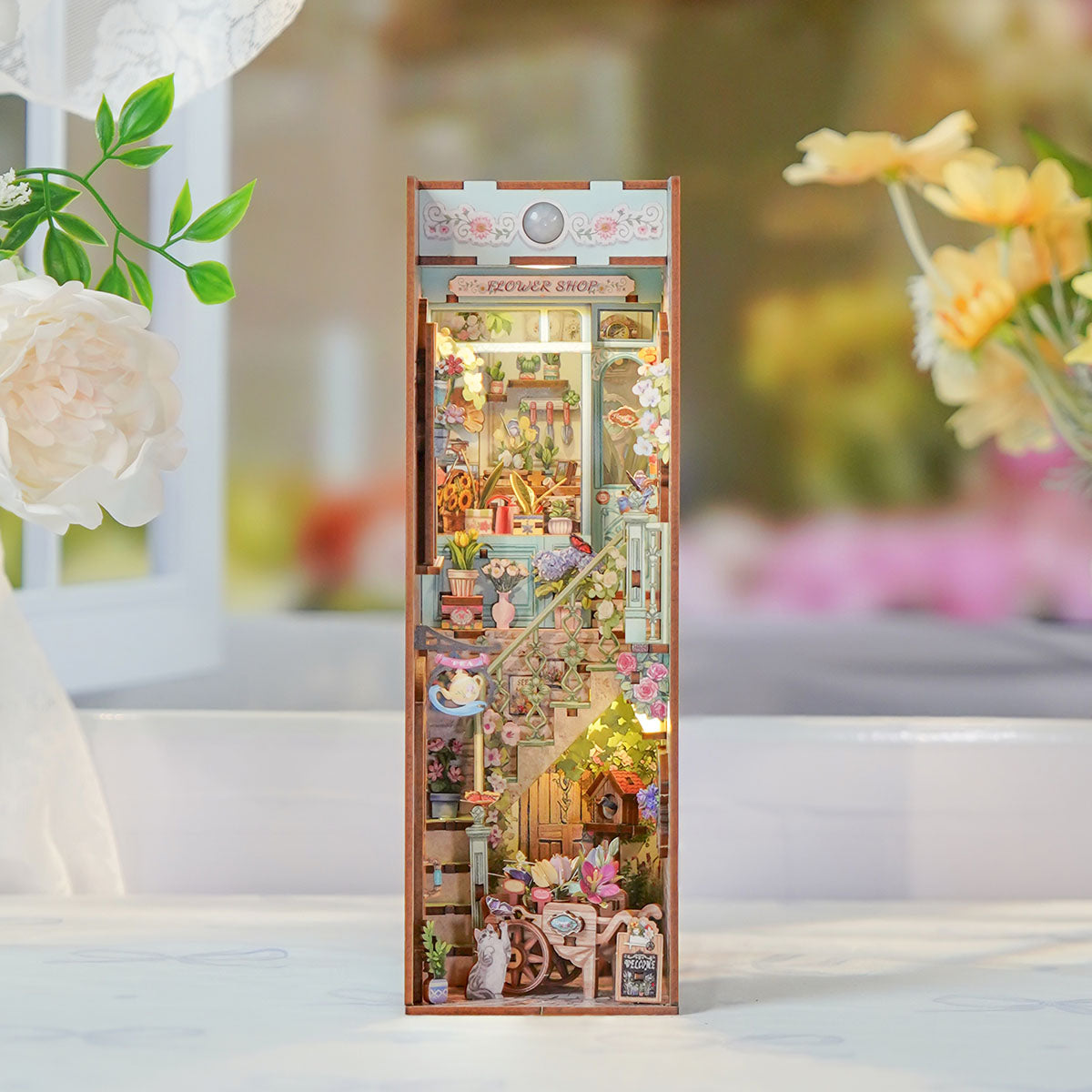 DIY Miniature Book Nook - Flower Shop