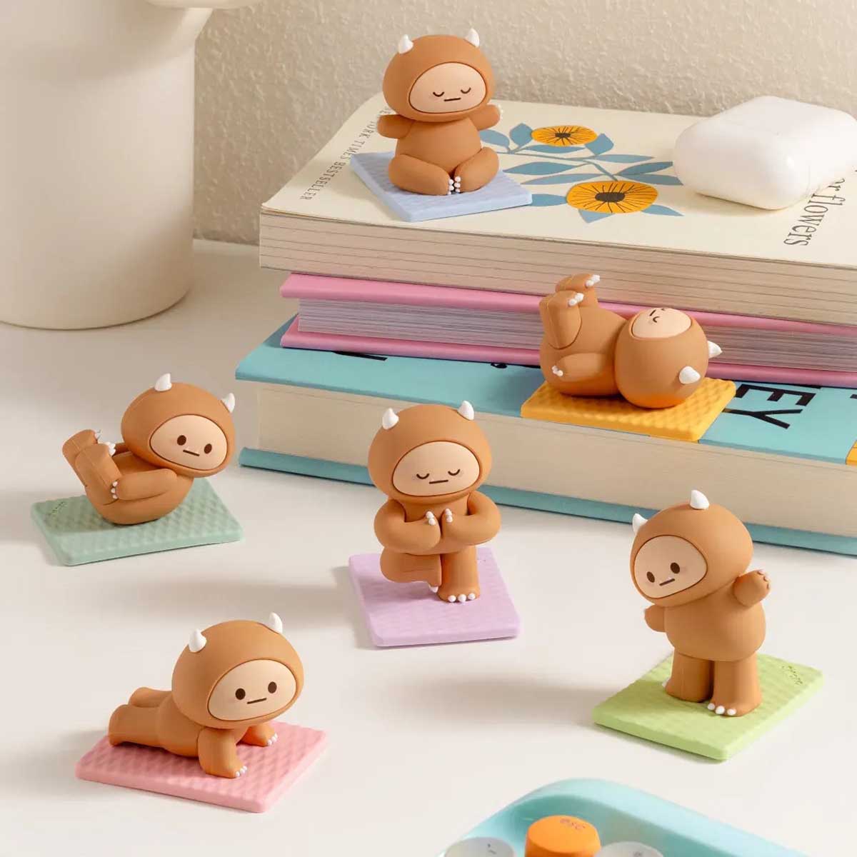 Hank Yeti Doing Yoga Blind Box