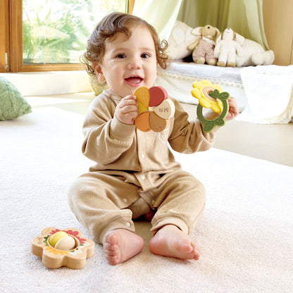 Artful Flowers Rattle Trio - Hape x The Met