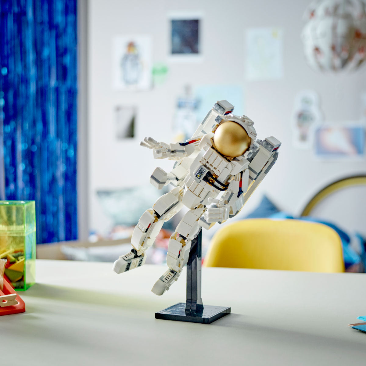 LEGO Creator 3 in 1 Space Astronaut