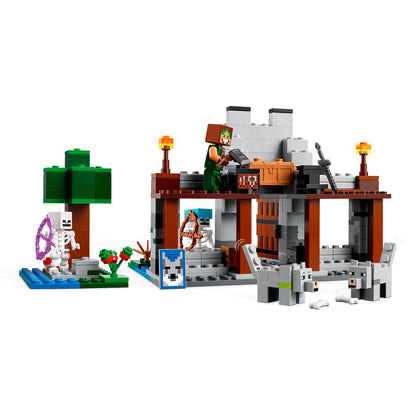 LEGO Minecraft The Wolf Stronghold