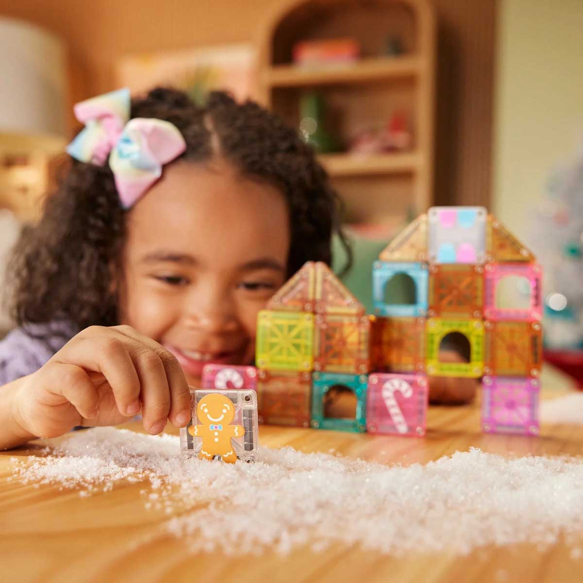 Magna-Tiles MAGNA-TILES microMAGS Gingerbread House Travel 24-Piece Set