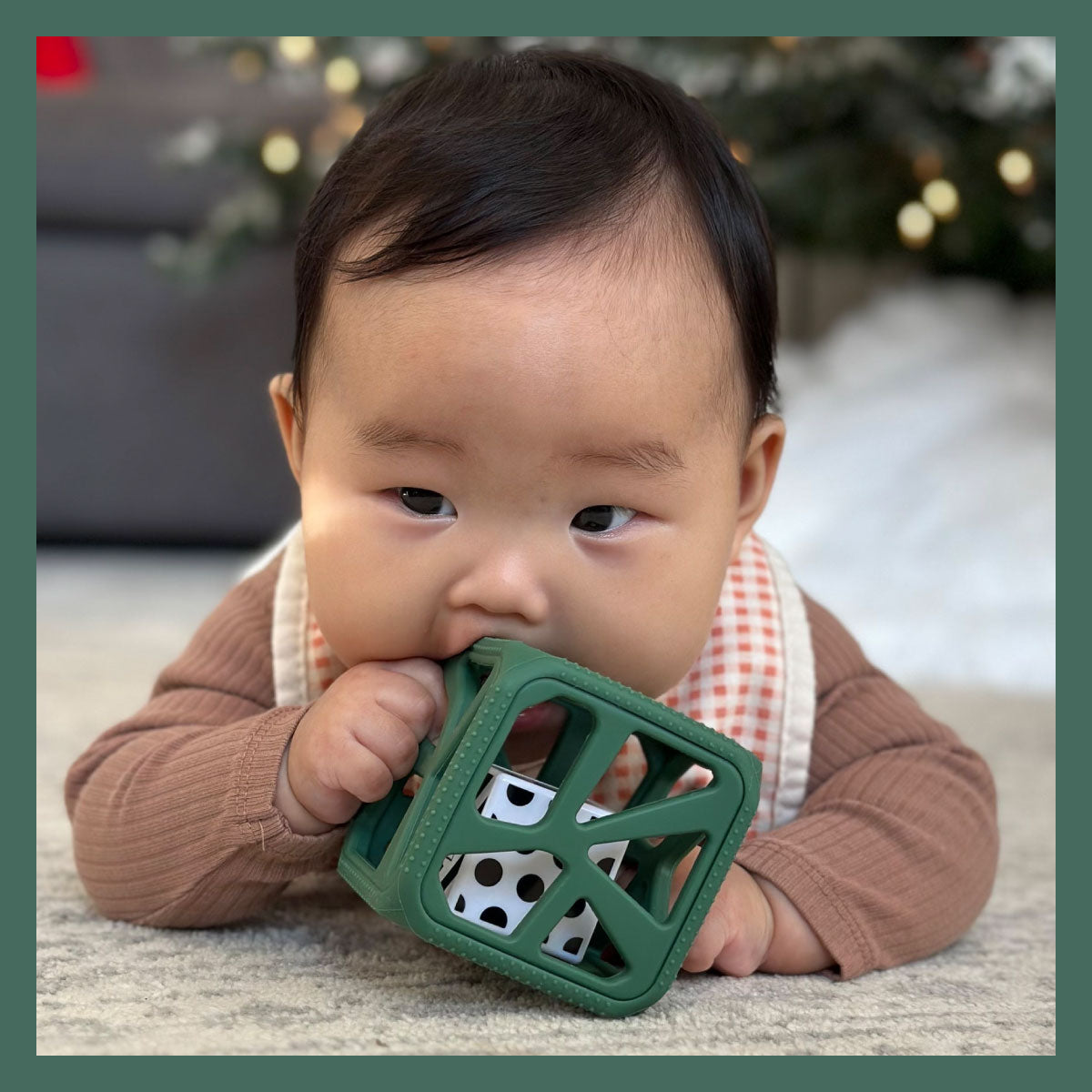 Munch Mitt Chew Cube Holiday Gift Set - Green