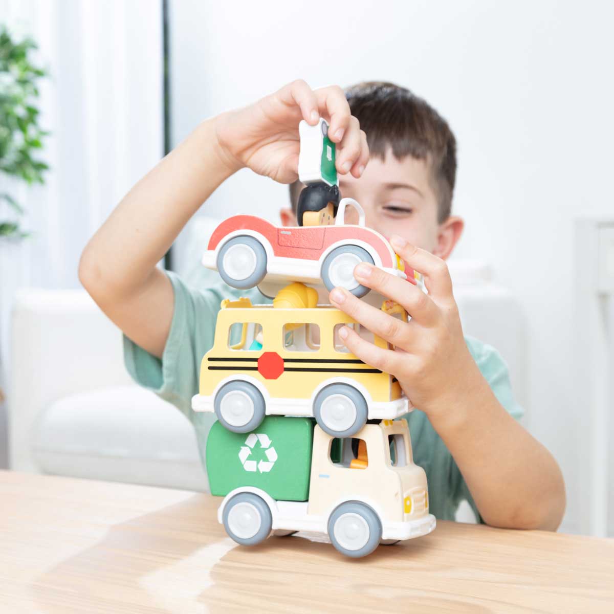 Melissa and Doug Cheery Lane - Vehicles & Play Figures