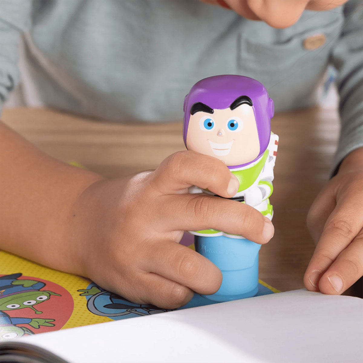 Sticker WOW! Activity Pad & Sticker Stamper - Buzz Light Year