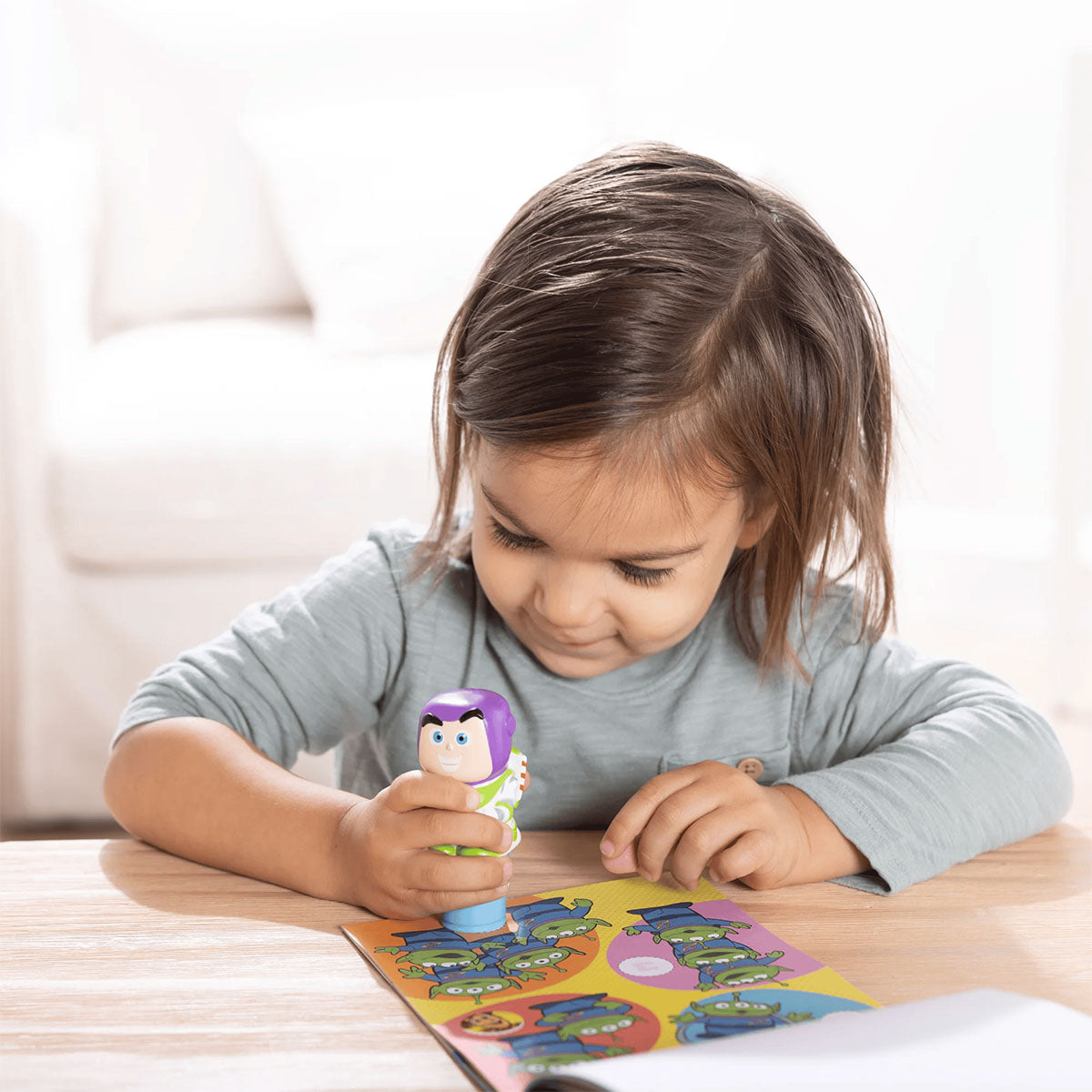 Sticker WOW! Activity Pad & Sticker Stamper - Buzz Light Year