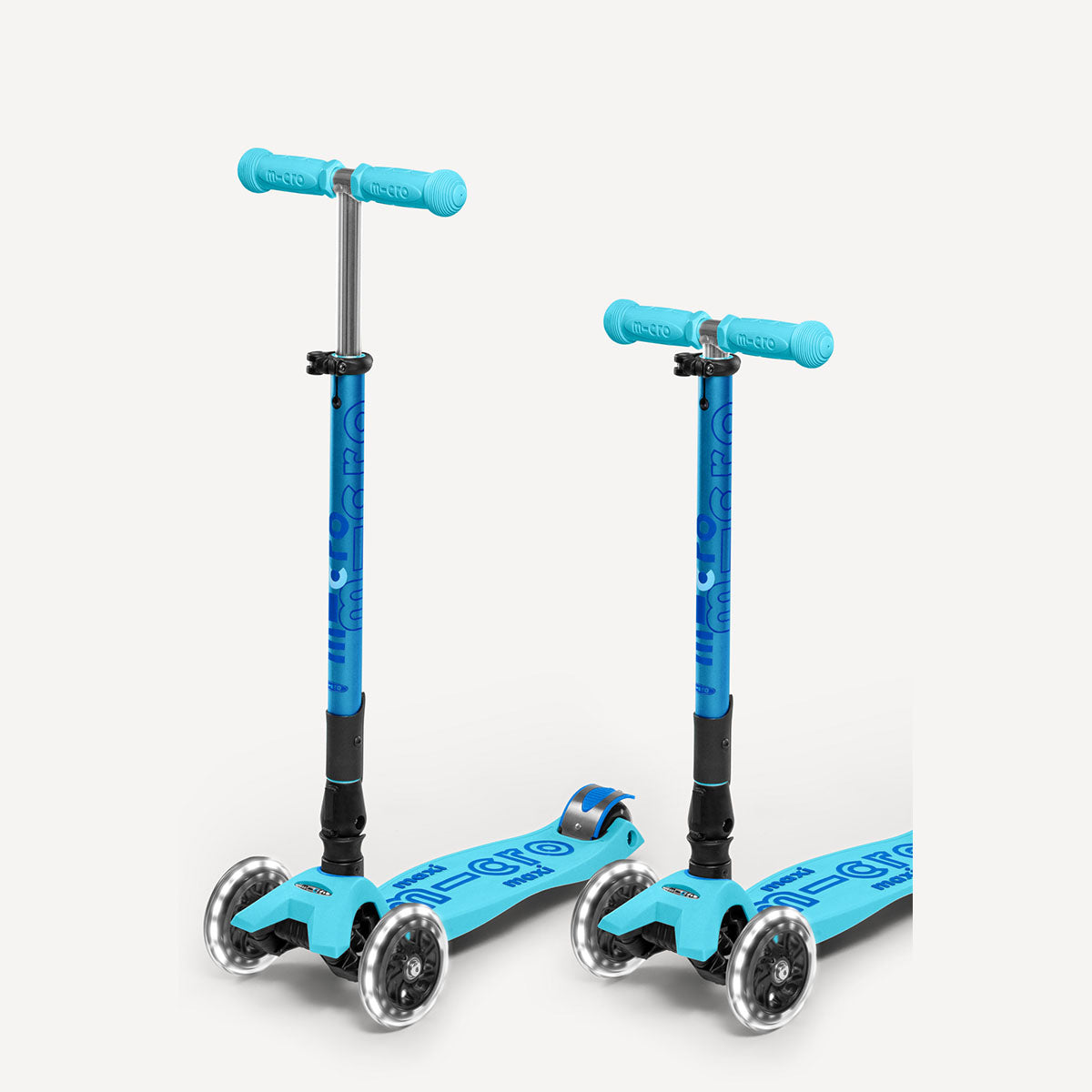 Maxi Deluxe Foldable Scooter LED Wheels - Bright Blue