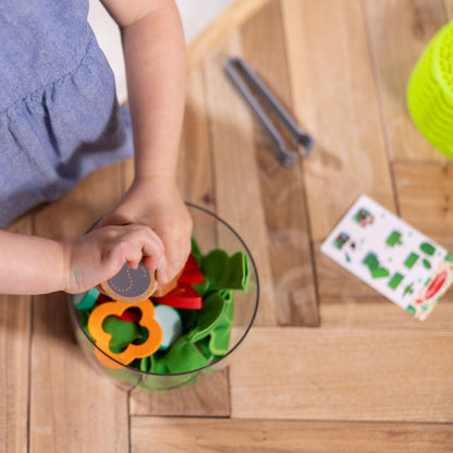 Salad Spinner Play Set from Melissa and Doug.