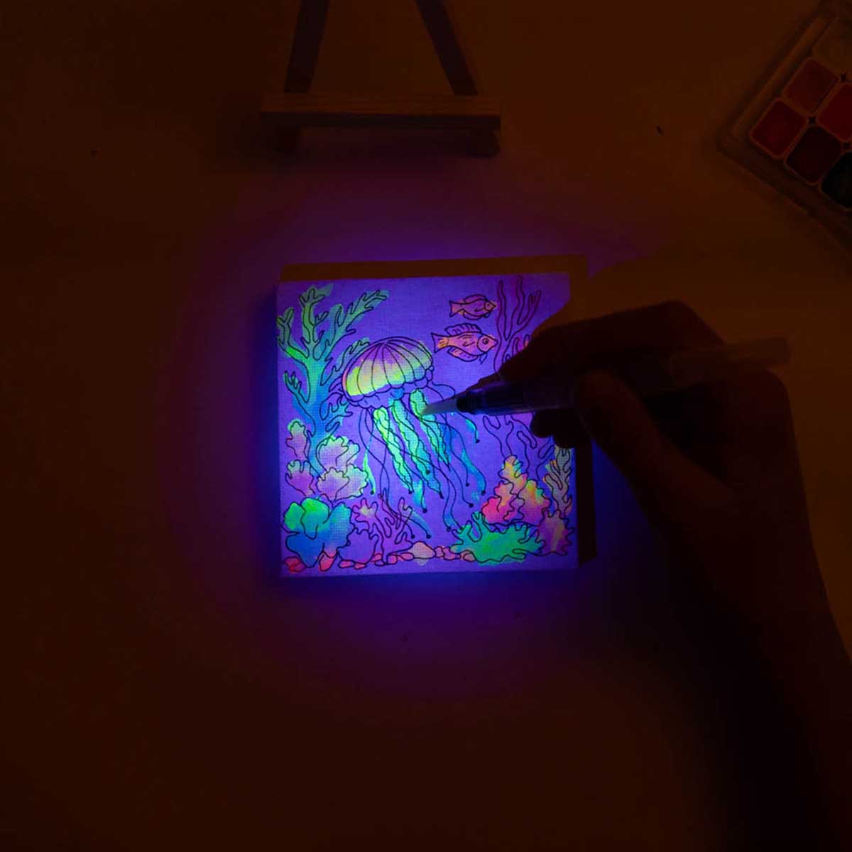 Tiny Easel - Under The Sea GLOW Art Kit