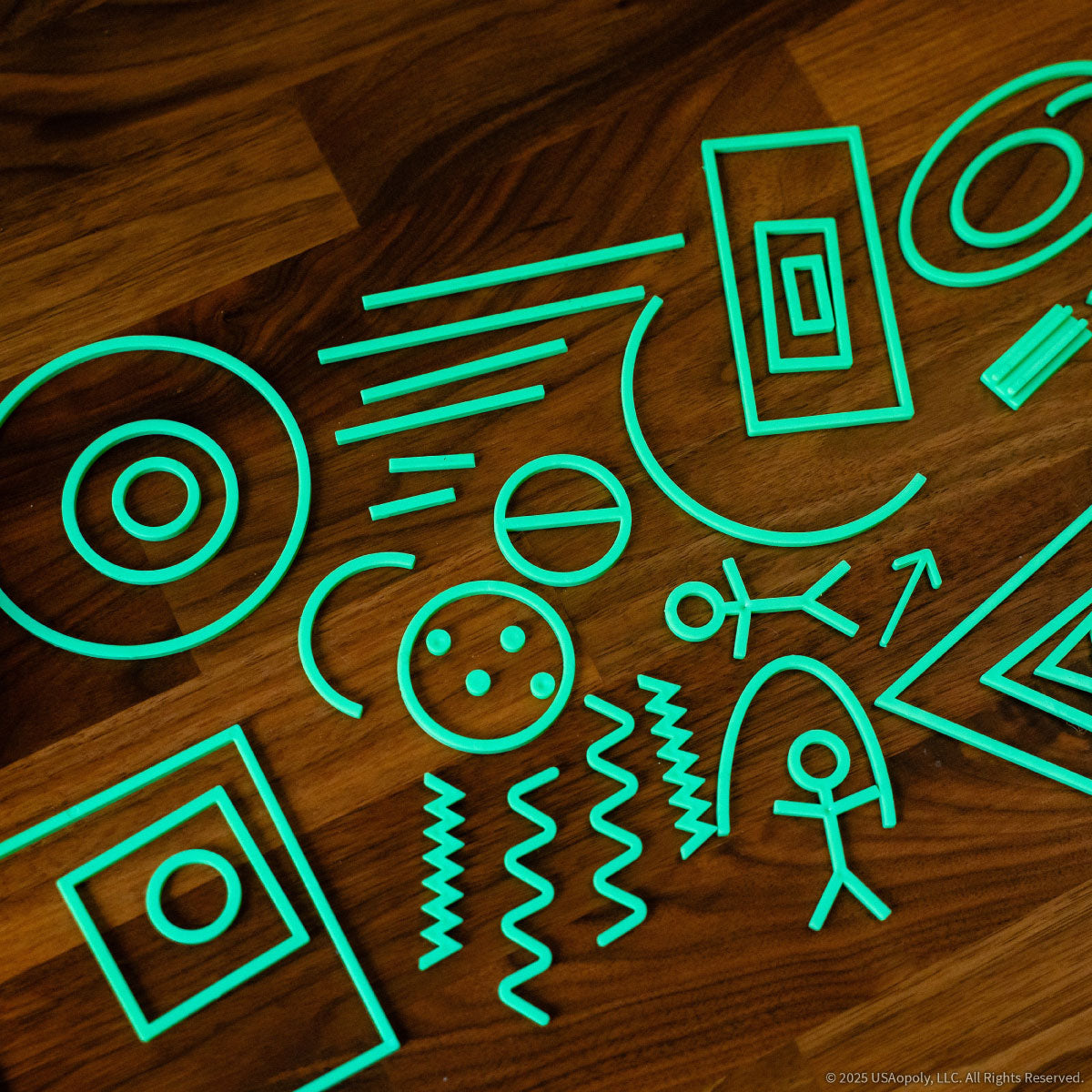 USAopoly Glyphics Party Game