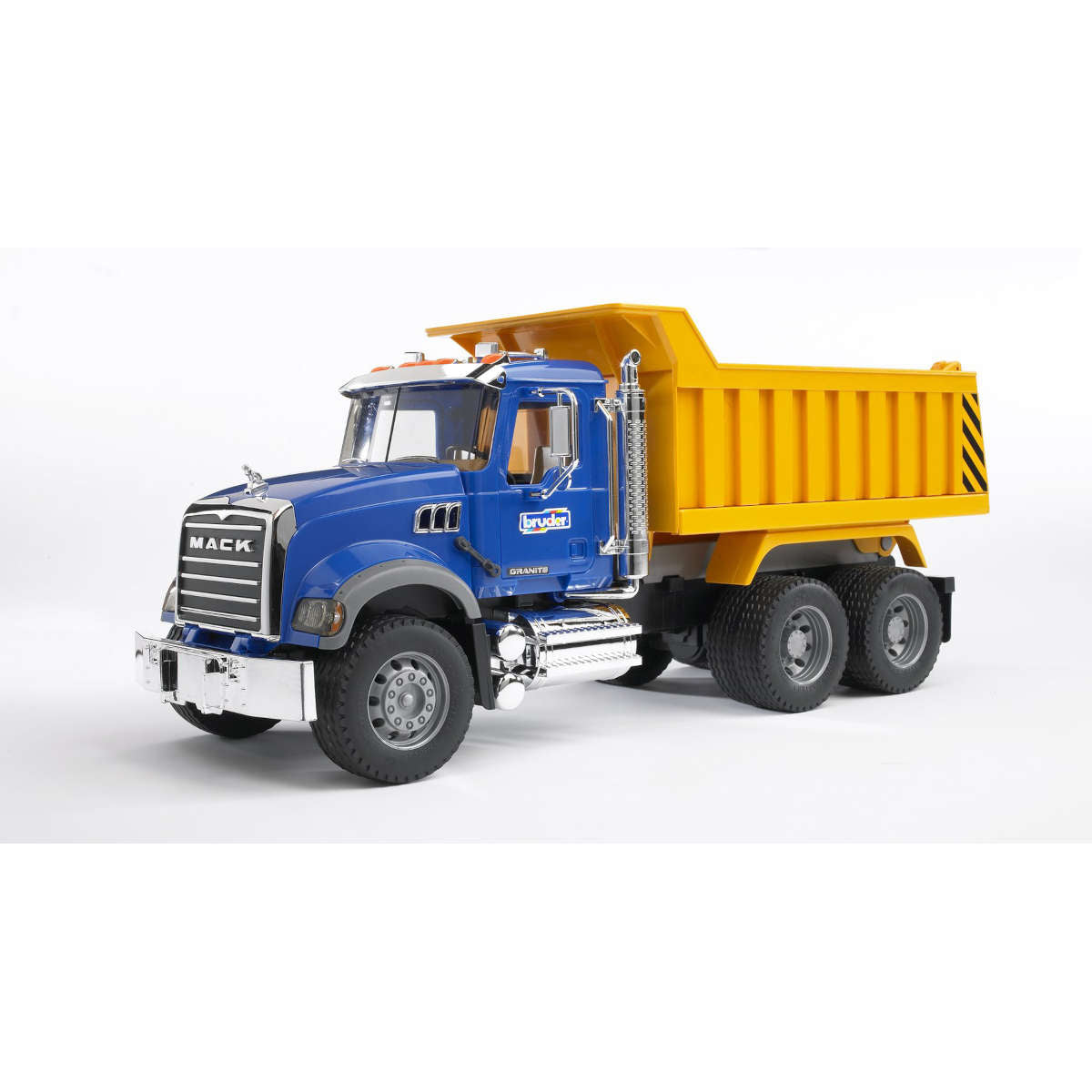 Bruder MACK Granite Dump Truck