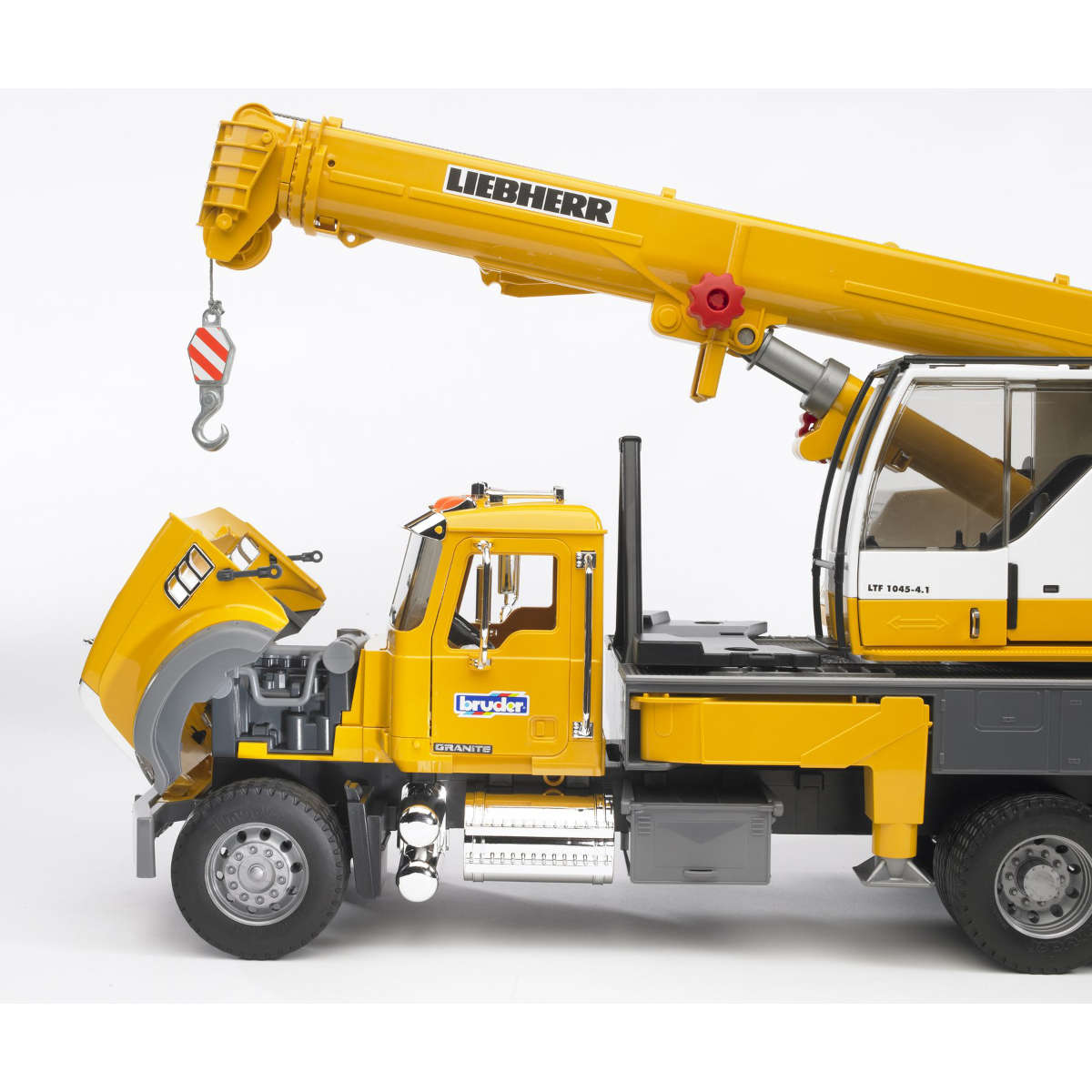 Bruder MACK Granite Liebher Crane Truck