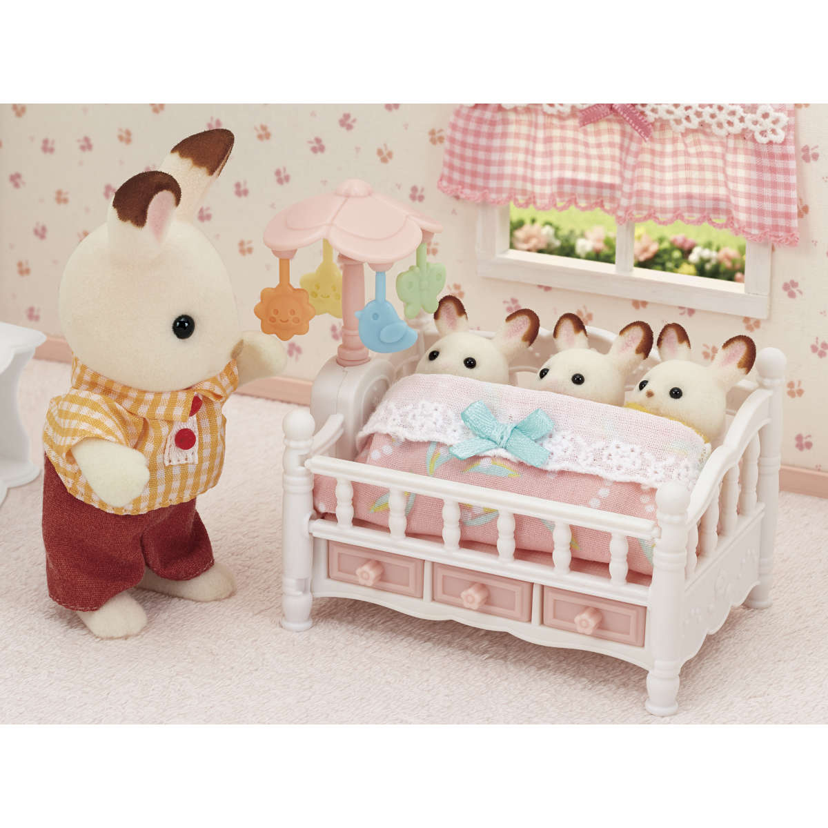 Calico Critters Crib with Mobile