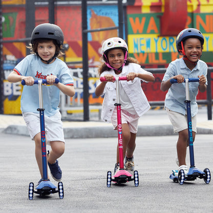 Maxi Deluxe Scooter with LED Wheels From Micro Kickboard