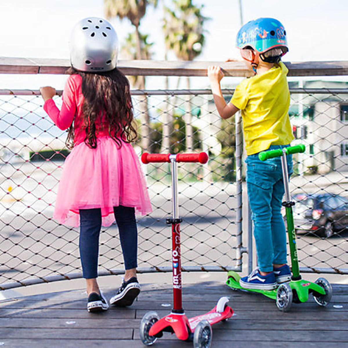 Mini Deluxe Scooter LED Wheels From Micro Kickboard